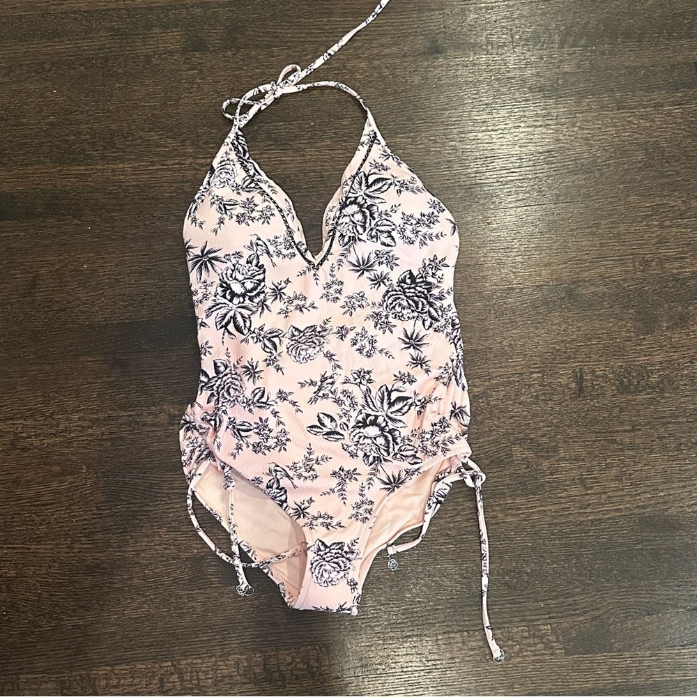 Seafolly Lovebirds One Piece Swimsuit - Picture 4 of 8